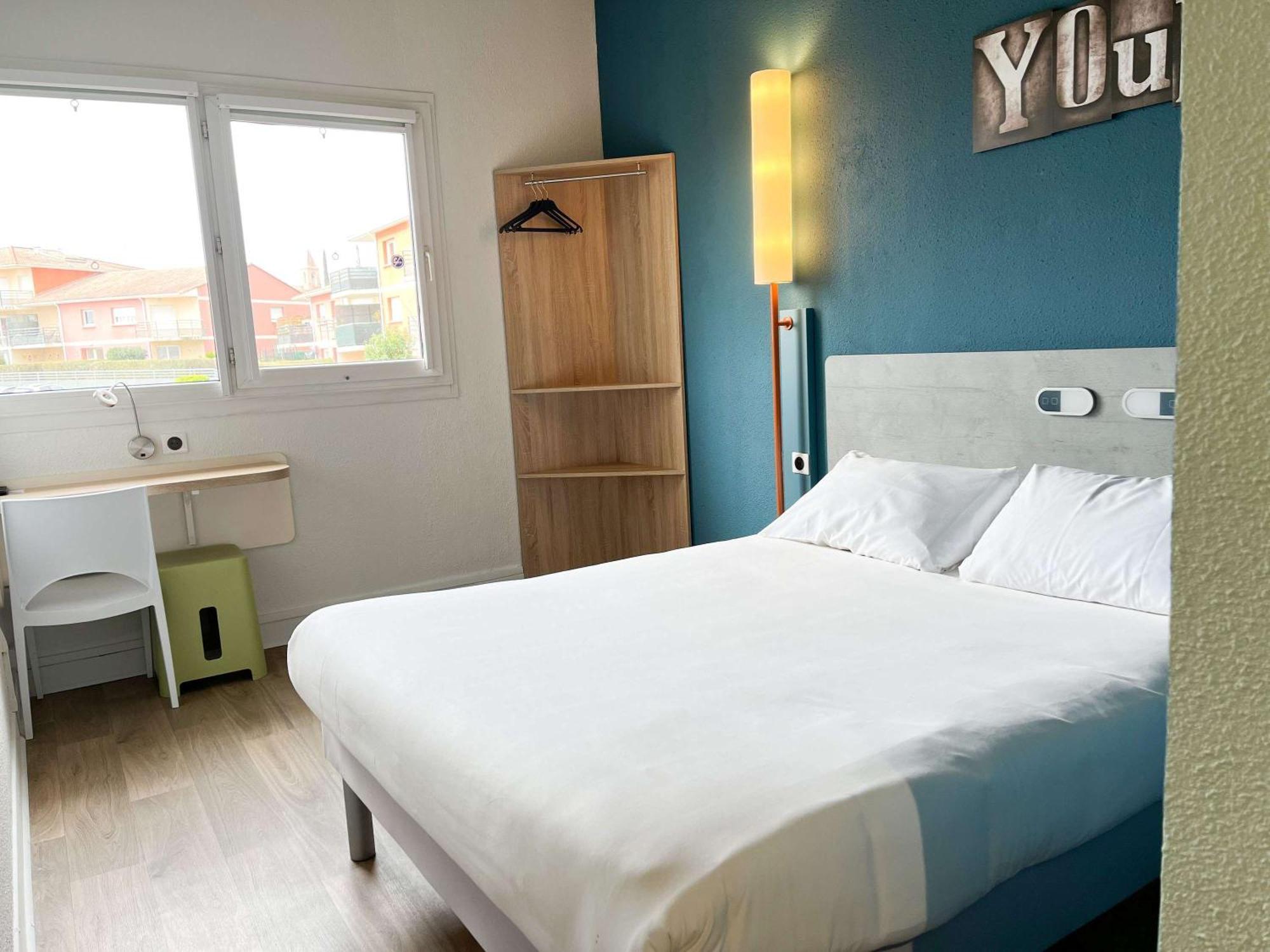 Ibis Budget Saint Christol Les Ales Zewnętrze zdjęcie